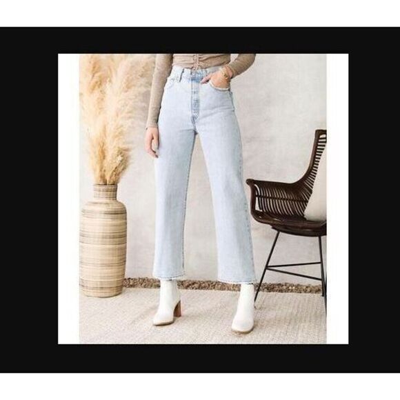 Levi's Premium Women's Sz 25 Blue Ribcage Straight Ankle Denim Jeans - Picture 8 of 8